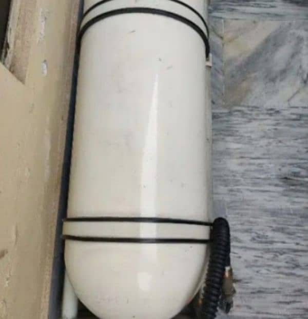 CNG cylinder with kit for sale excellent condition 1