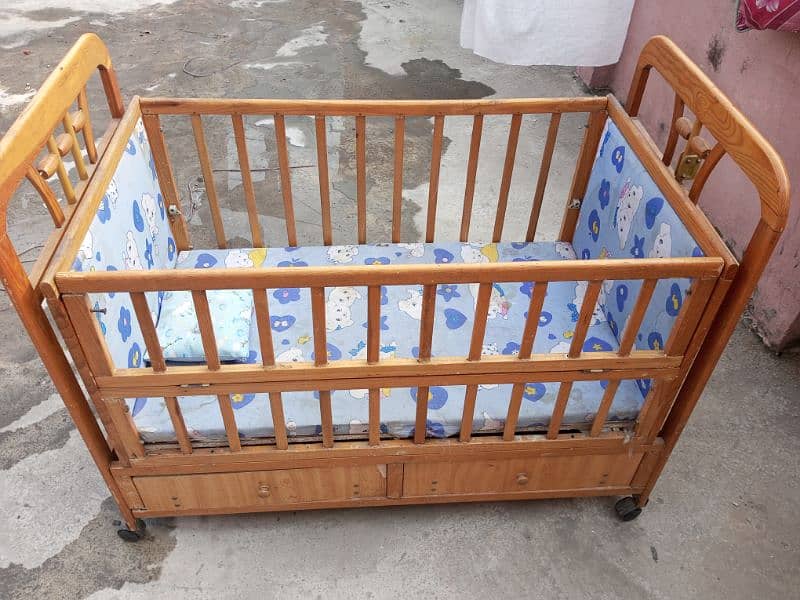 baby cot 1