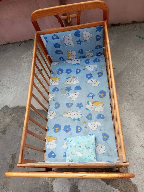 baby cot 2