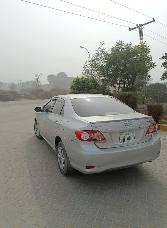 Toyota Corolla GLI 2011 5