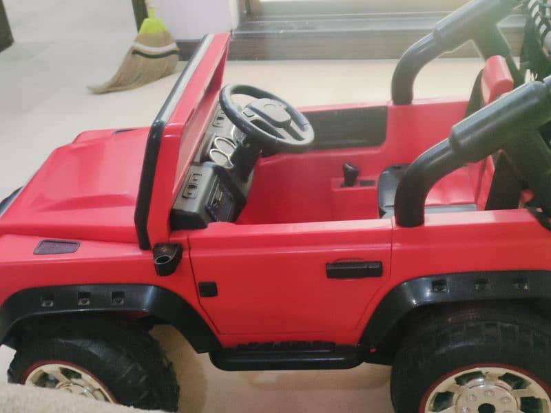 RED DOUBLE SEAT JEEP 8