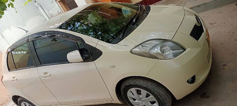 Toyota Vitz 2007 4