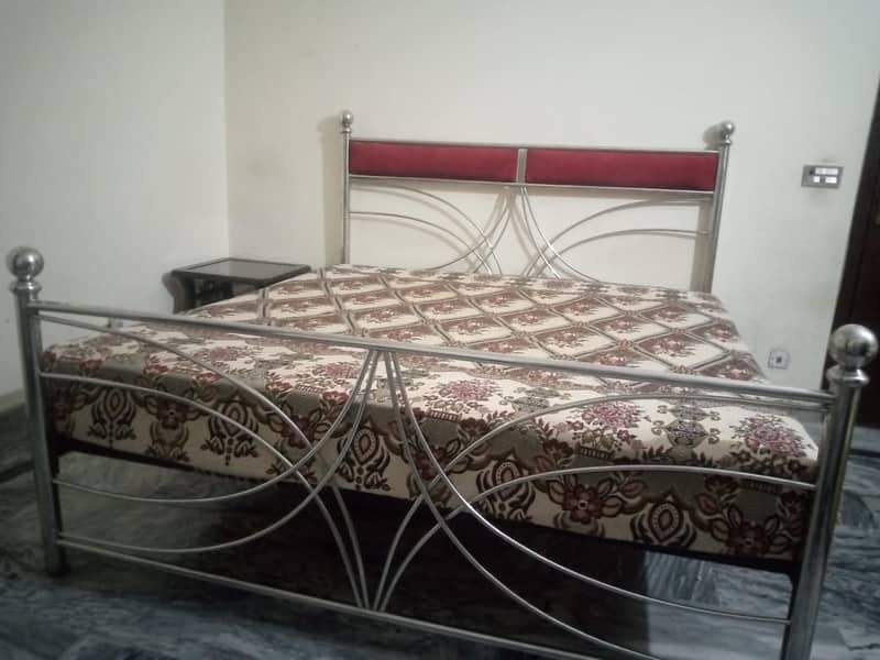 Bed / Iron Double bed set /king Size Bed/ Furniture with Spring mattr 3