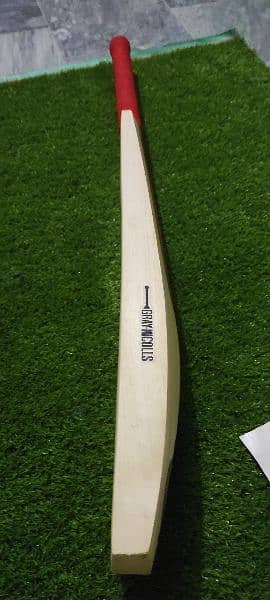 Grade one hardball cricket bats with fully customisation available 6