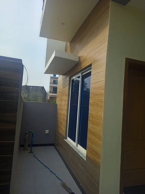 Brand new house for sale. Location Paris city f block 15