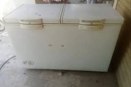 Double door Deepfreezer ok condition for sell