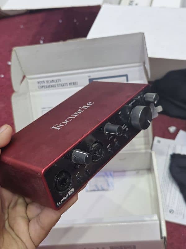 Focusrite Scarlett 2i2 3rd gen 0