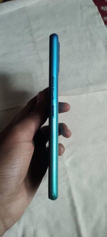 Tecno Spark 7T 4 GB 64 GB urgent 3