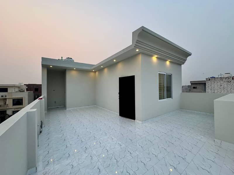 Final Rent 10 Marla Fabulous Upper Portion On Top Location For Rent In DHA Phase 1 Lahore 4