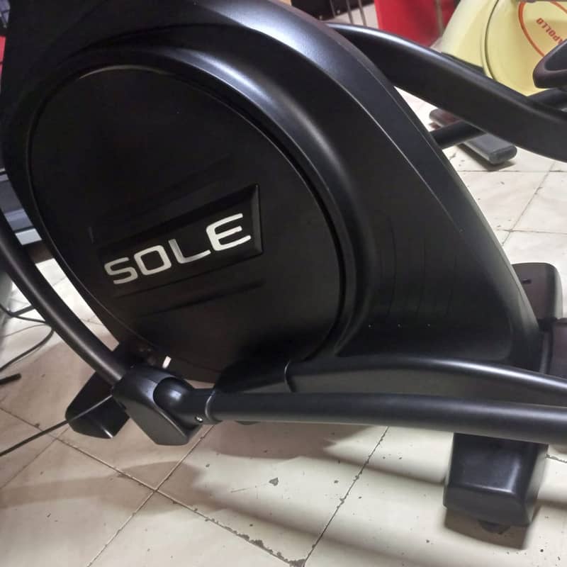 Elliptical trainer Sole 95E|Sole Fitness Elliptical Cross Trainer E95 4