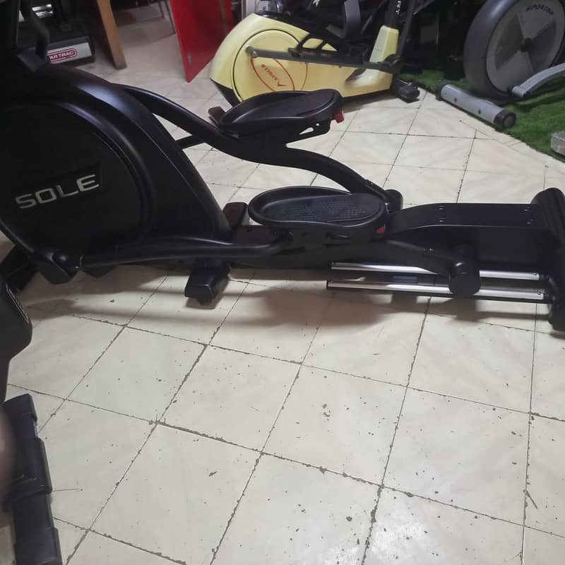 Elliptical trainer Sole 95E|Sole Fitness Elliptical Cross Trainer E95 8