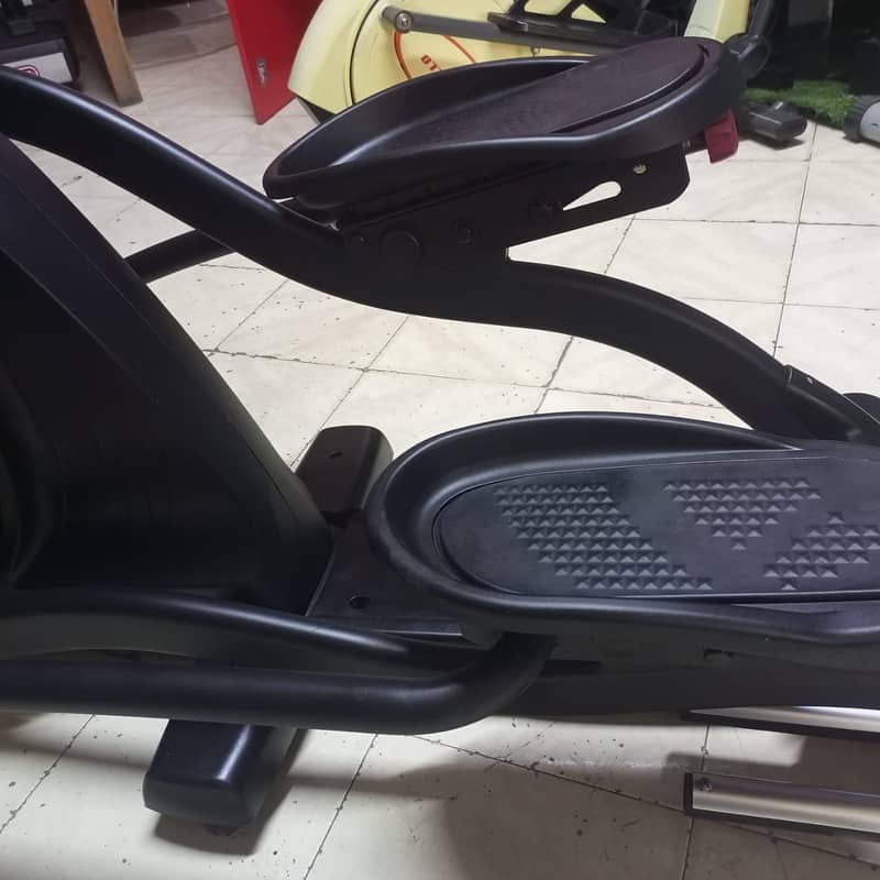 Elliptical trainer Sole 95E|Sole Fitness Elliptical Cross Trainer E95 10