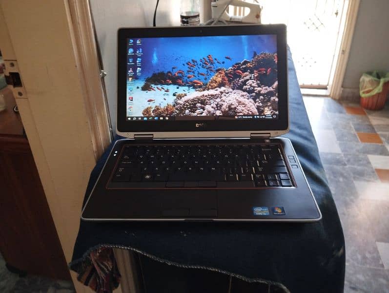 Dell latitude E6320 series 3