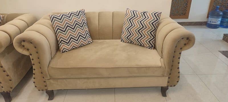 Sofa set 0