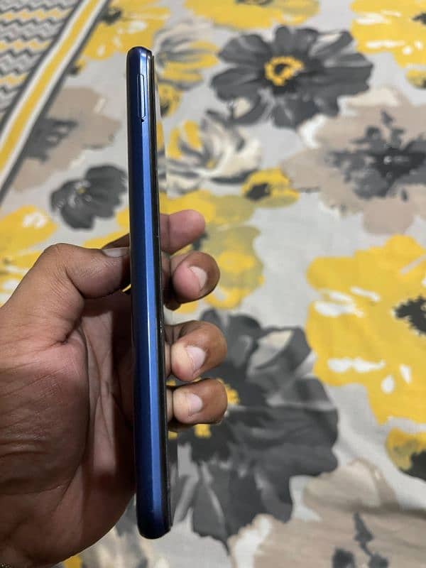 Realme C12 1