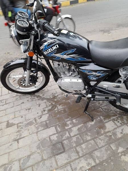 Suzuki gs 150se 0