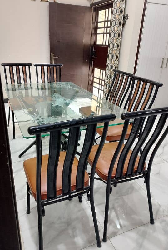 Dining Table  for sale 18000 0