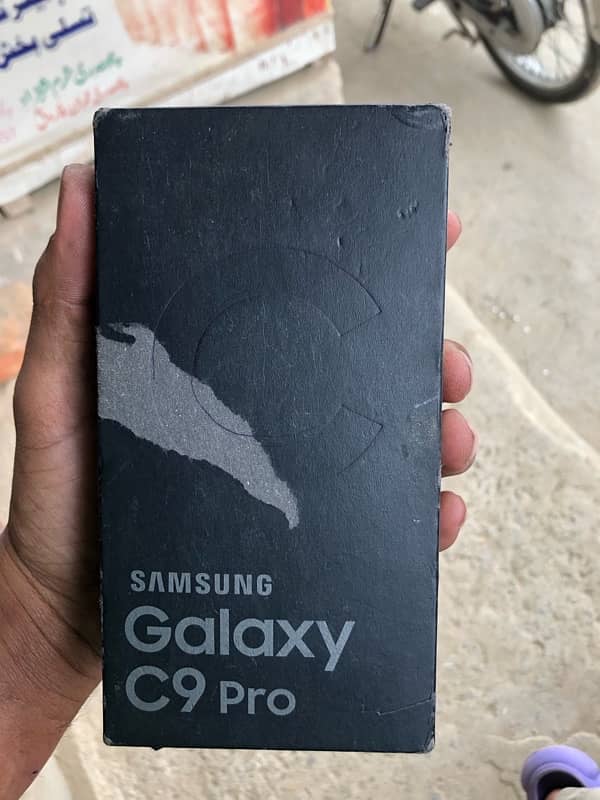 Samsung c9 pro 6