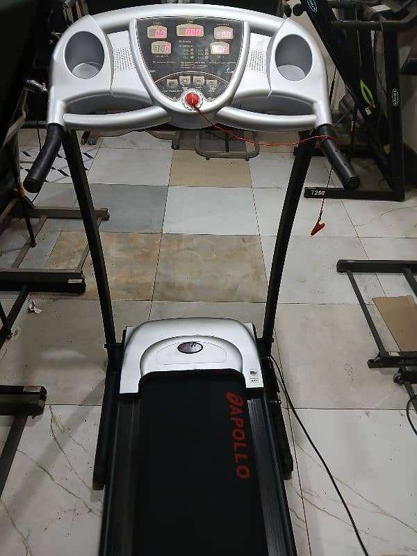 treadmils. (0309 5885468). gym cycles. spin bikes. ellapticals 11