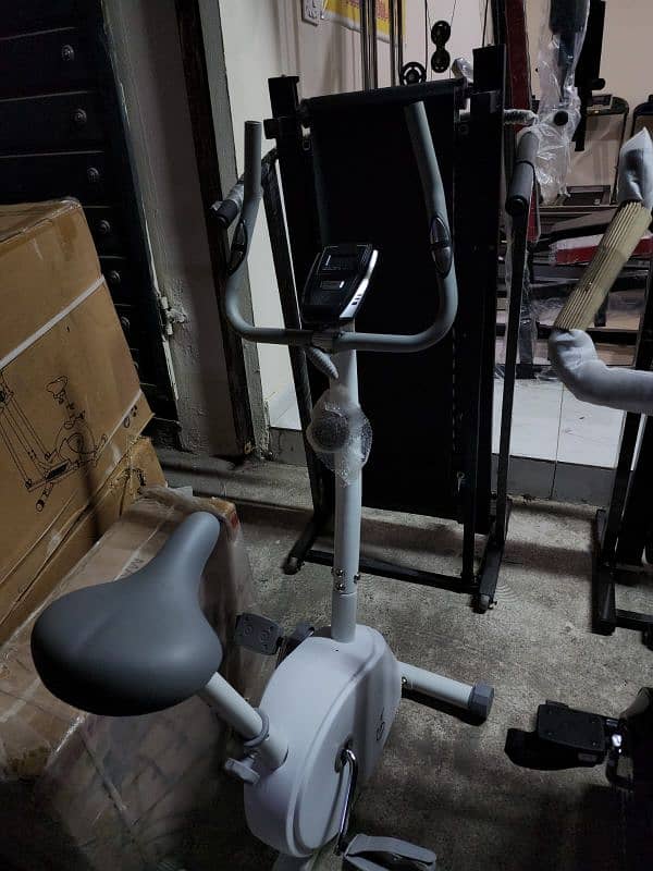 treadmils. (0309 5885468). gym cycles. spin bikes. ellapticals 16