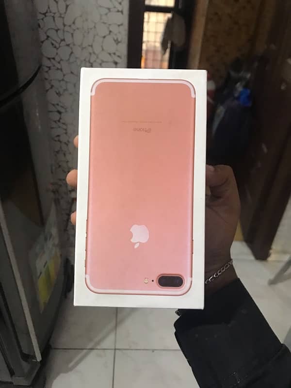 iPhone 7 Plus 128Gb 5