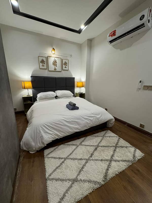 1 Bed Luxury Appartment for Short Stay/full day front Eiffel Tower 0