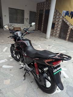 honda cb 150f just like new