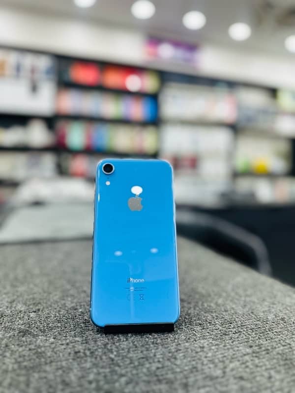 iPhone XR 64GB 1