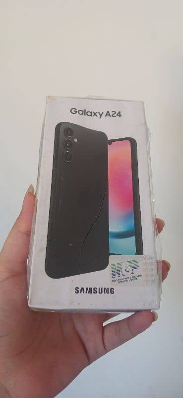 Samsung A24 6