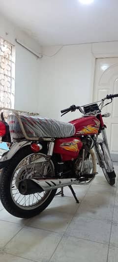 Honda 125 Karachi sealed bike