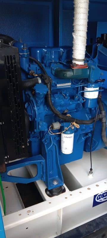 Perkins (uk) 2004  genuine set 30 kva 3