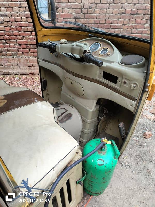 200cc Rickshaw for sale 2