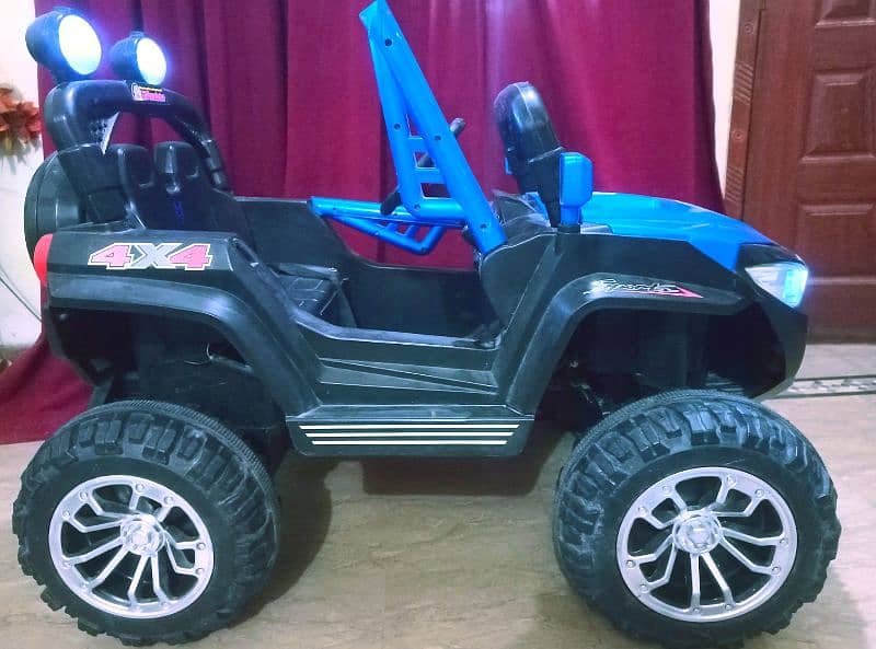 Large size Kids Jeep car for two kids wt remotecontrol 10/10 condition 4