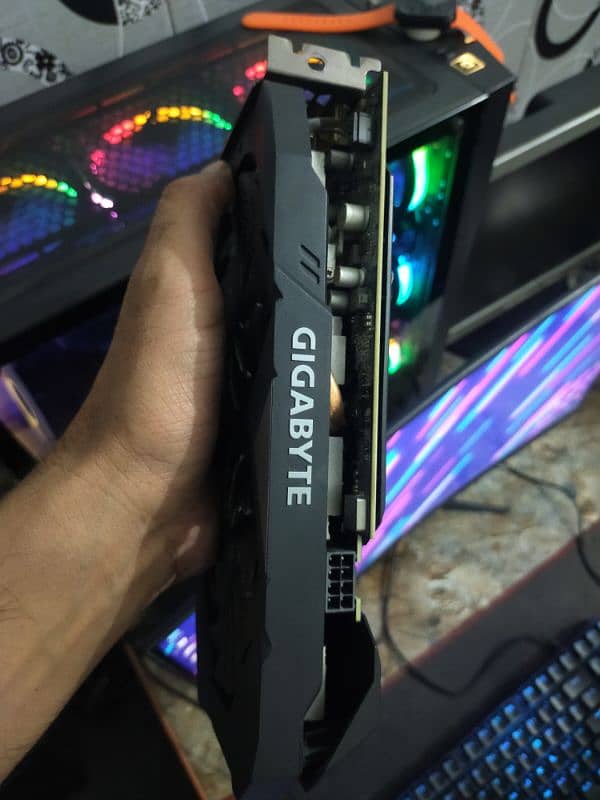 nvidia gigabyte GTX 1660Ti 6gb 1