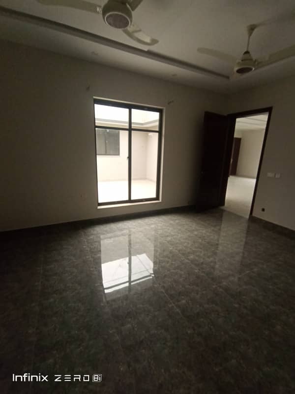 1 Kanal Brand New Upper Portion Available For Rent Good Location 8