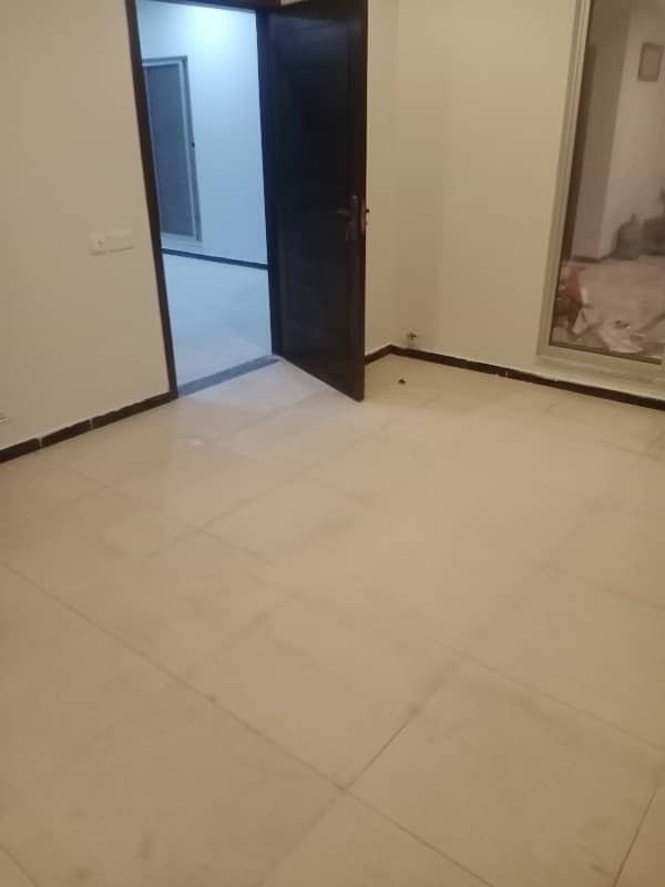 1600 Square Feet Flat In Islamabad Is Available For sale 3