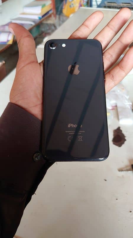 I phone 8 full lush condition 10/10 non pta 64gb water pack 3