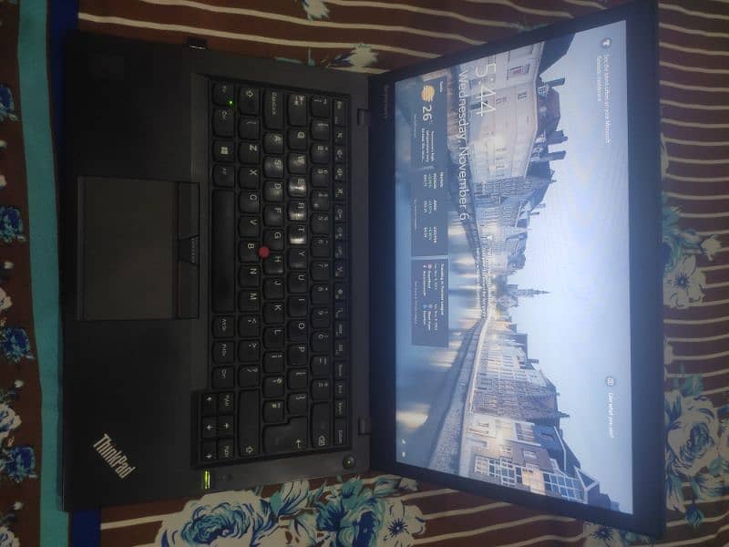 Lenovo T40s Thinkpad Core i7 5th Generation 1