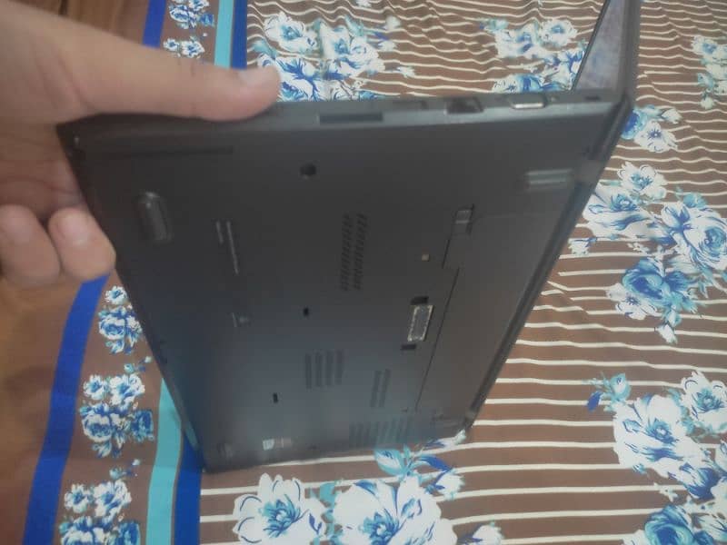 Lenovo T40s Thinkpad Core i7 5th Generation 3