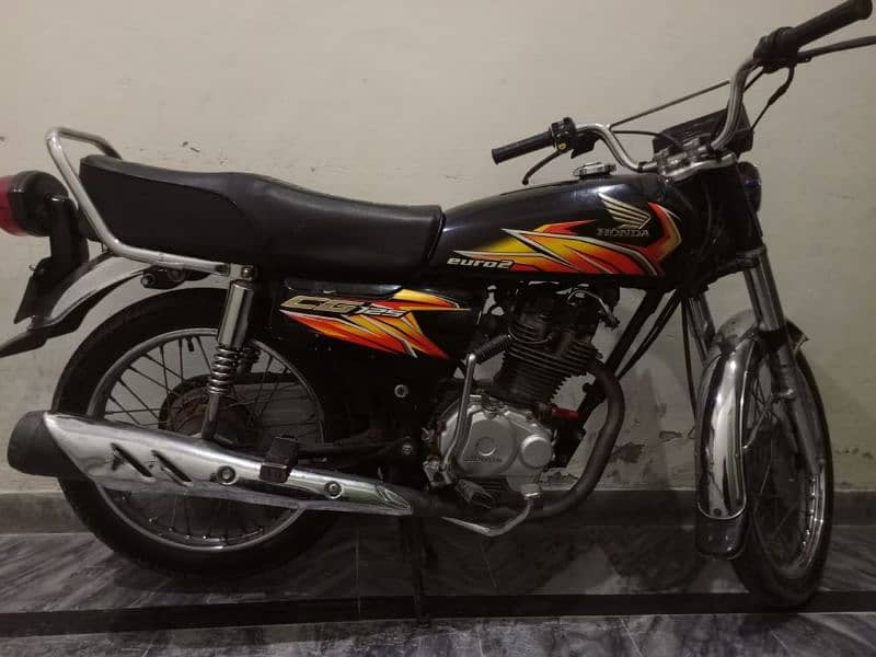 Honda 125cc bilkul new hai one hand use 1