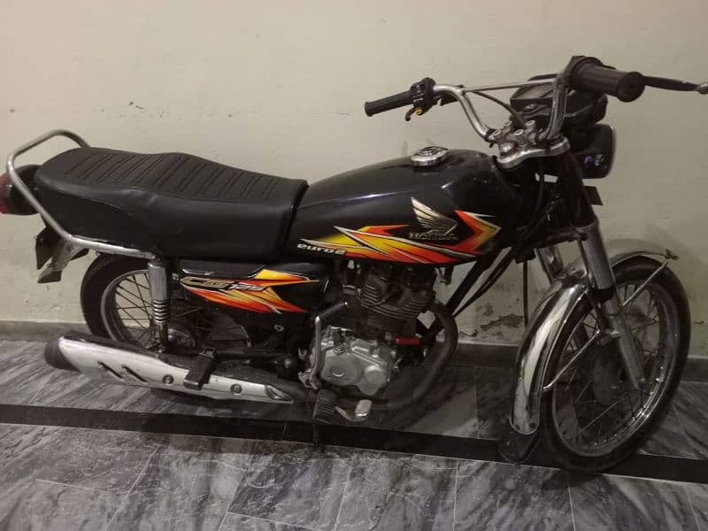 Honda 125cc bilkul new hai one hand use 2