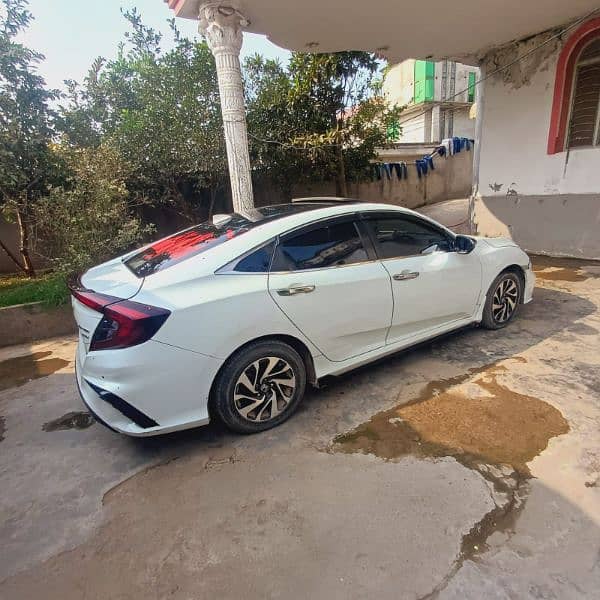 Honda Civic Oriel 2017 7