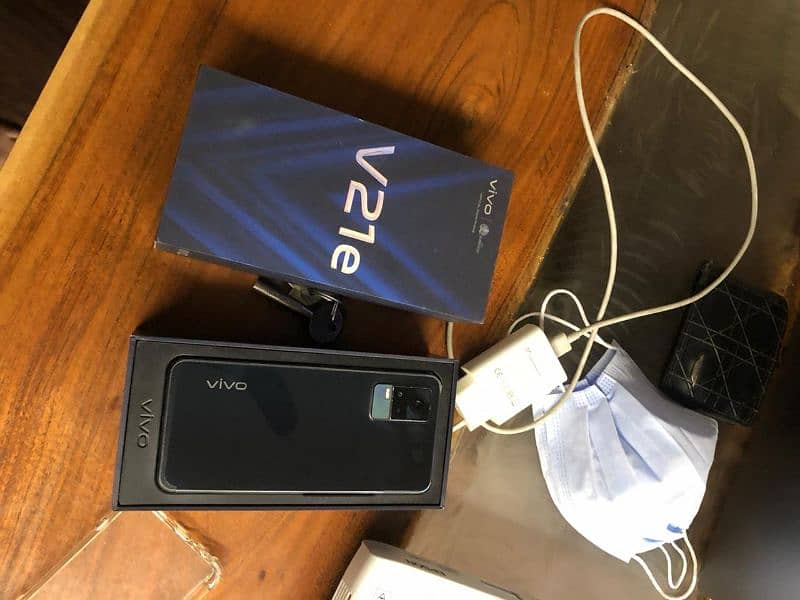 vivo v21e  10/10 condition 0