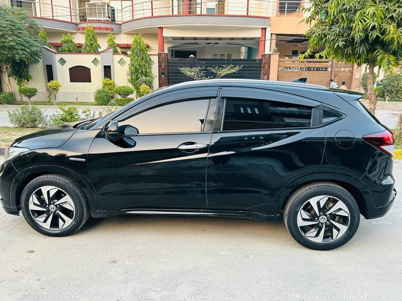 Honda Vezel Hybrid Z 2014 7