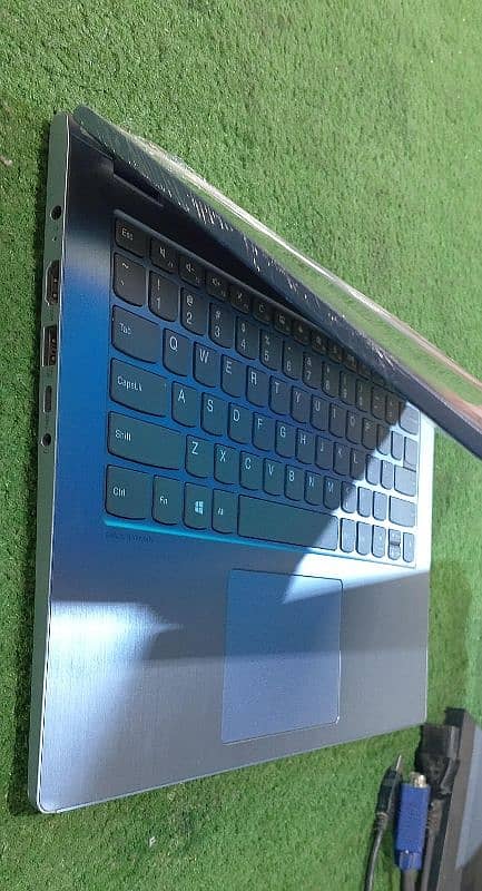 Lenovo Yoga Pen R 4th Generation Laptop for Sale 0