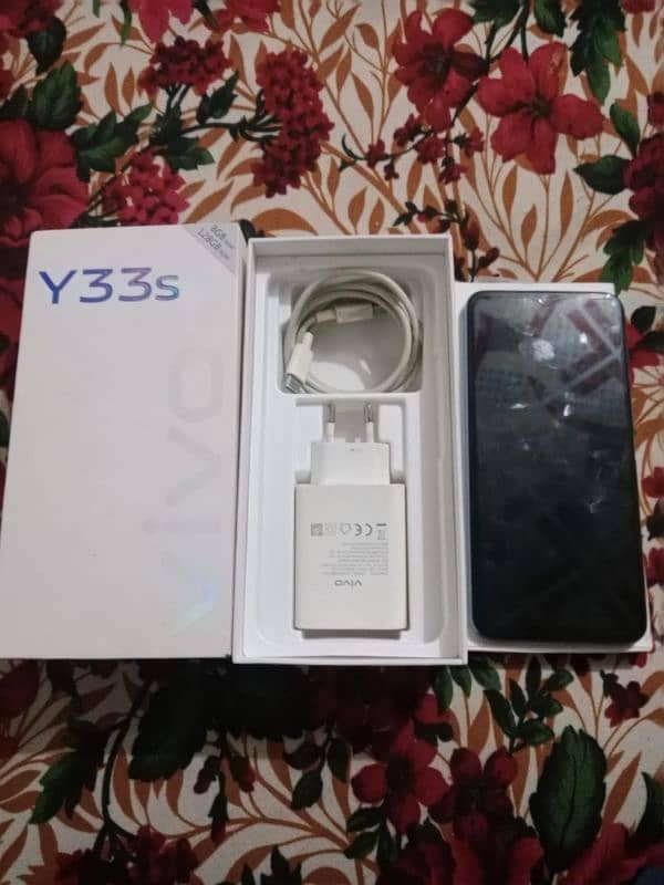 VIVO Y33S 8+4 GB 128 GB 10 BY 9 1