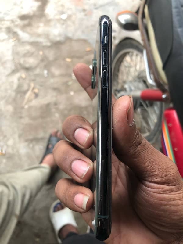 IPhone 11 pro 256gb 4