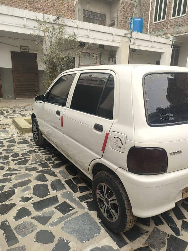 Daihatsu Cuore 2000 5