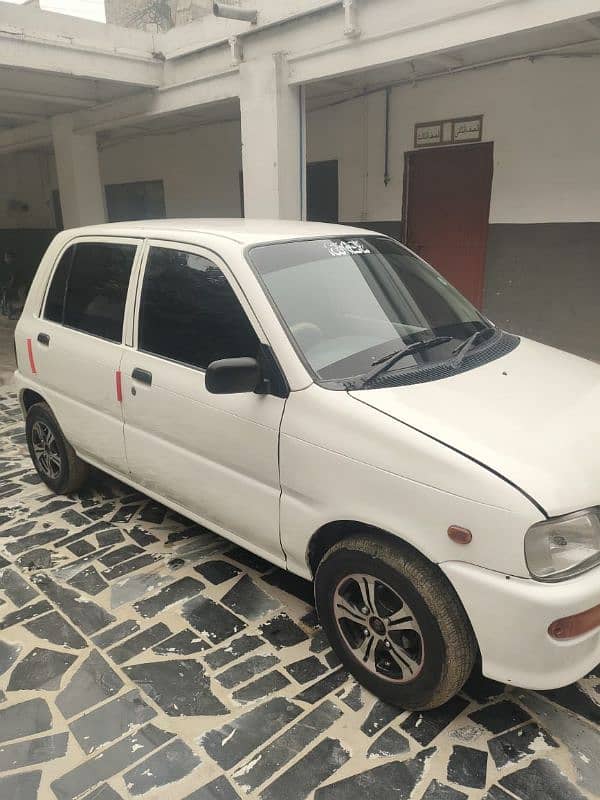 Daihatsu Cuore 2000 9