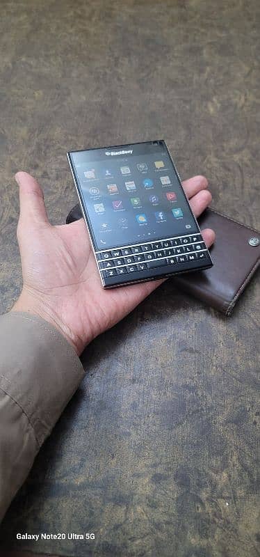 Blackberry passport in lush condition (PTA OFFICIAL APPROVED) 0